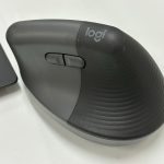 Logitech Lift 垂直人體工學滑鼠